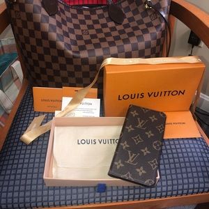 Louis Vuitton 7/8 Plus Phone Case